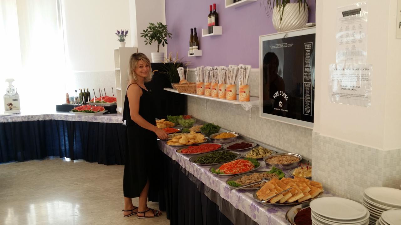 Hotel Euromar Ріміні Екстер'єр фото